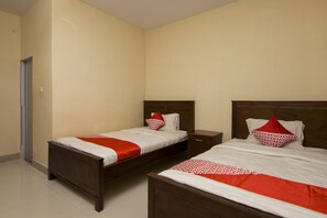 Deluxe Twin Room | Free WiFi, bed sheets