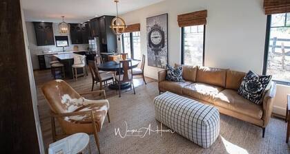 Discover Your Perfect Getaway: Cottage in the Heart of Horse & Bourbon Country!