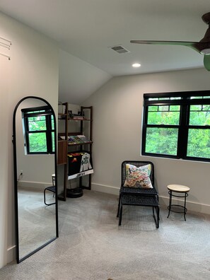 Interior - Discover Your Perfect Getaway: Cottage in the Heart of Horse & Bourbon Country! (Midway)