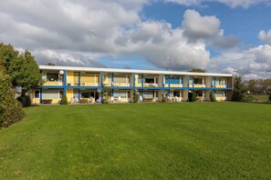 Exterior - Apt - Burg. van Woelderenlaan 100-2 | Vl (Vlissingen)