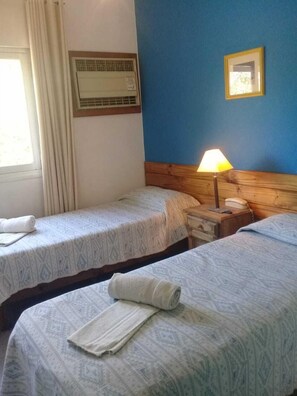 Quintuple Room | 迷你吧、書桌、手提電腦工作空間、隔音