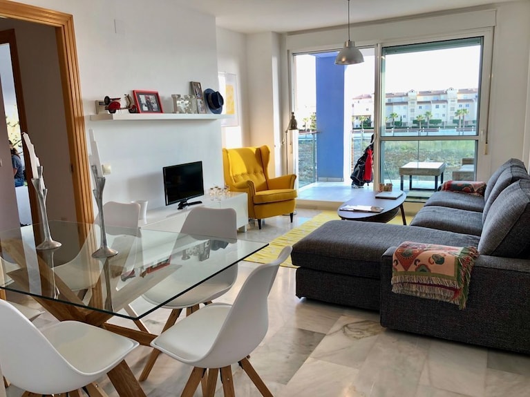 First Line Beach Apartment With Fantastic Sea Views - Roquetas de Mar