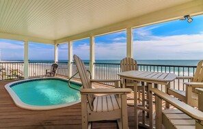Outdoor dining - Oceanfront 5BR home w/ private pool & Jacuzzi tubs in Garden City (Garden City Beach)