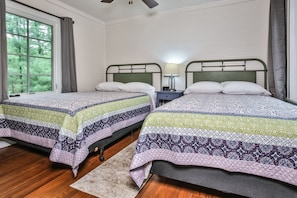 2 chambres, fer et planche à repasser, Wi-Fi, draps fournis
