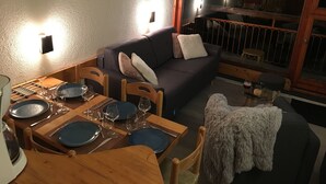Uklassifisert bilde, 5 av 9, knapp