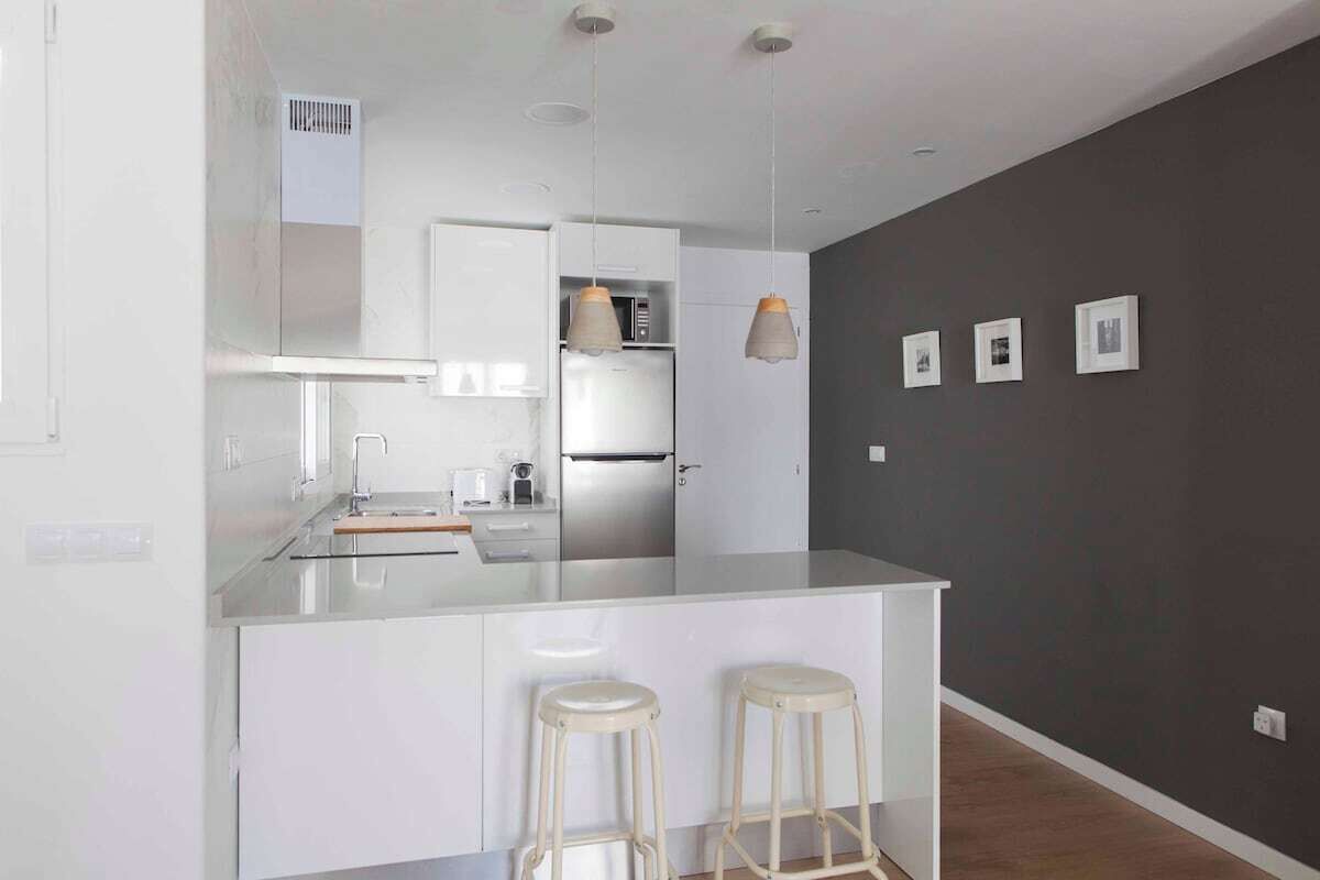 Frigorifero, microonde, forno, macchina per tè/caffè