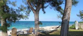 Seaglass Villa 2 -Luxury Beachfront Escape, Breathtaking Views, Andros Bahamas