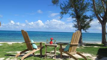 Private beach, sun-loungers, beach towels