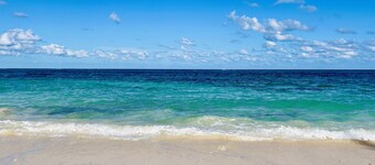 Seaglass Villa 2 -Luxury Beachfront Escape, Breathtaking Views, Andros Bahamas