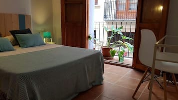 1 chambre, fer et planche Ă repasser, Wi-Fi gratuit, draps fournis