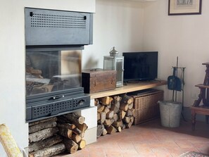 Interior - Poggio Corsucci.Exclusive location, pool,magical view in the heart of Tuscany  (Loro Ciuffenna ( Arezzo ))