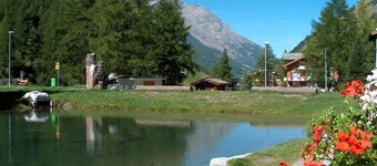 Nice apartment for 3 people with WIFI, hot tub, TV and balcony