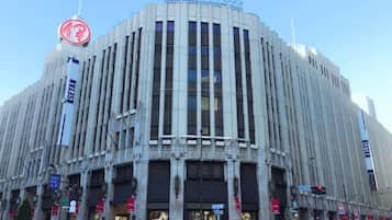 Shopping mall