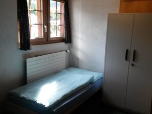 2 chambres, lit parapluie, Wi-Fi gratuit, draps fournis