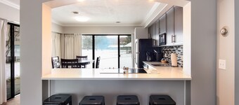 Boyne Mountain - Lake Front Condo (Deer Lake)
