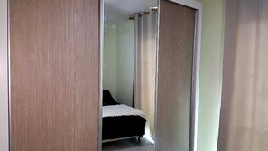 2 bedrooms, bed sheets - RIO OYSTER APARTMENT (Reduto da Paz)