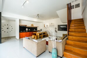 TV - Exotic 3BR Villa with Big Private Pool at Umalas/Seminyak (Denpasar)