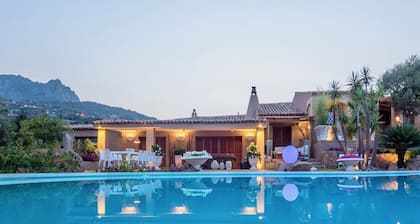 VILLA PANTOGIA - Seven Bedroom Villa, Sleeps 13