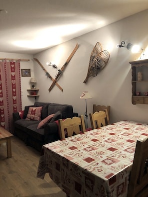 Interior - Large duplex 50m2 at the foot of the slopes LA JOUE DU LOUP (La Joue du Loup)