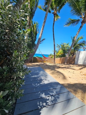 Property grounds - Rose Nest at the beach Puerto Rico (Arecibo)