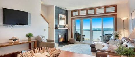 スマートテレビ、暖炉