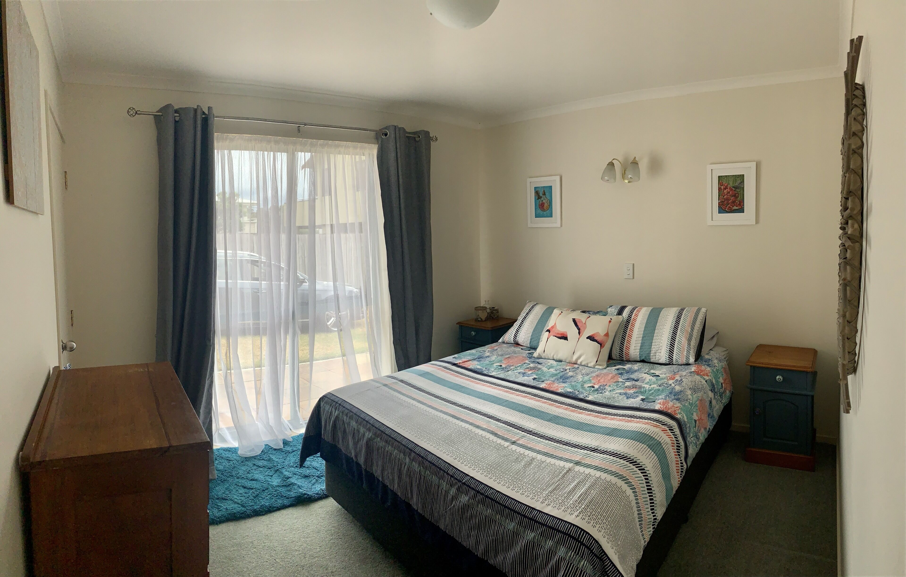 4 bedrooms, in-room safe, iron/ironing board, free WiFi