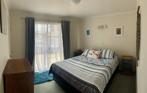 4 bedrooms, in-room safe, iron/ironing board, free WiFi