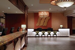 Lobby - Las Vegas | Friends Vegas Weekend | Pool + Strip | 2BR (Las Vegas)