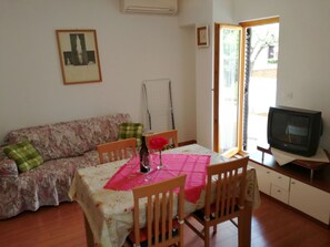 Apartment | Garden view