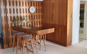 Dining - Toorak Luxury Living (Toorak)