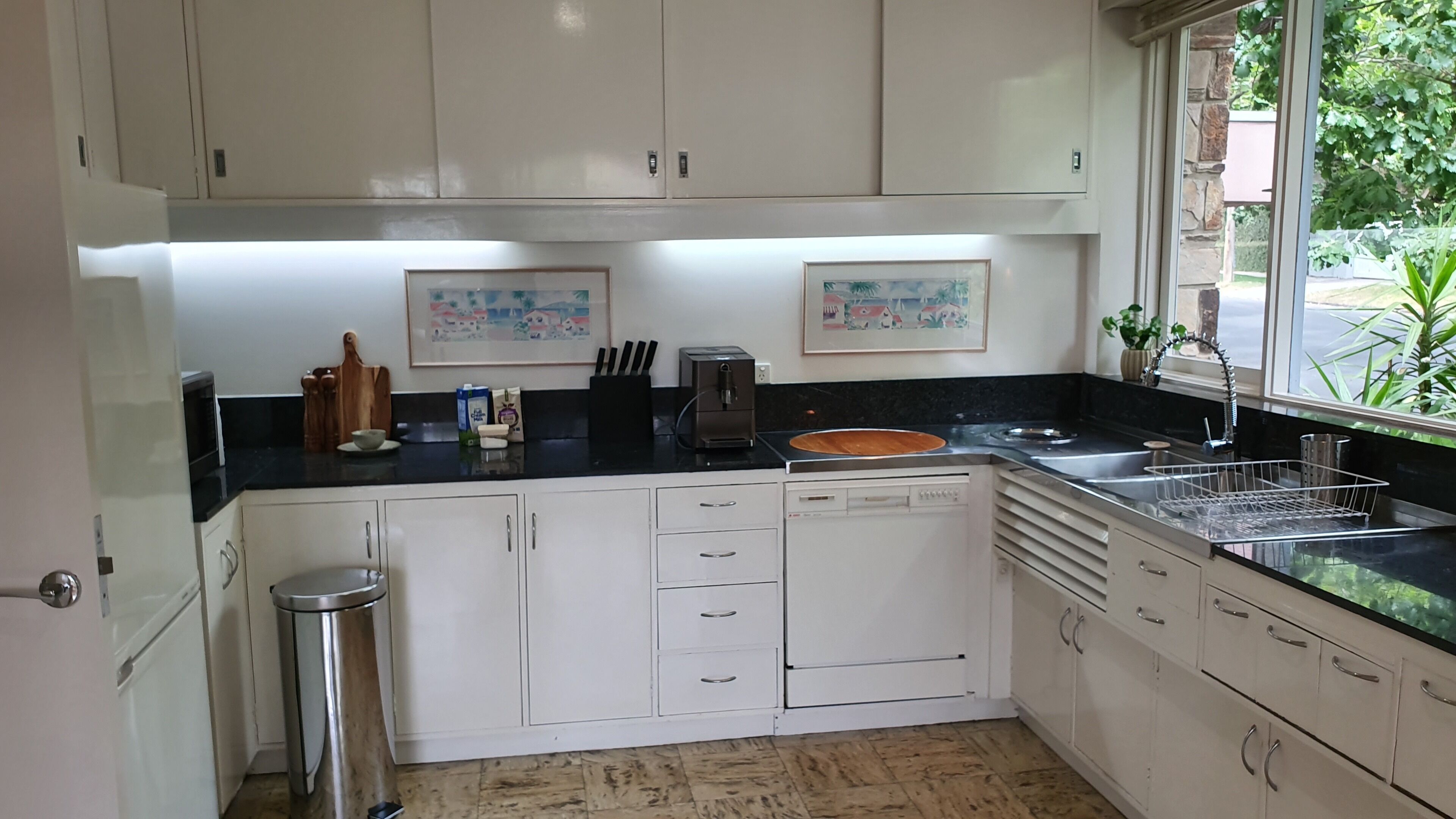 Toorak Luxury Living — image 21