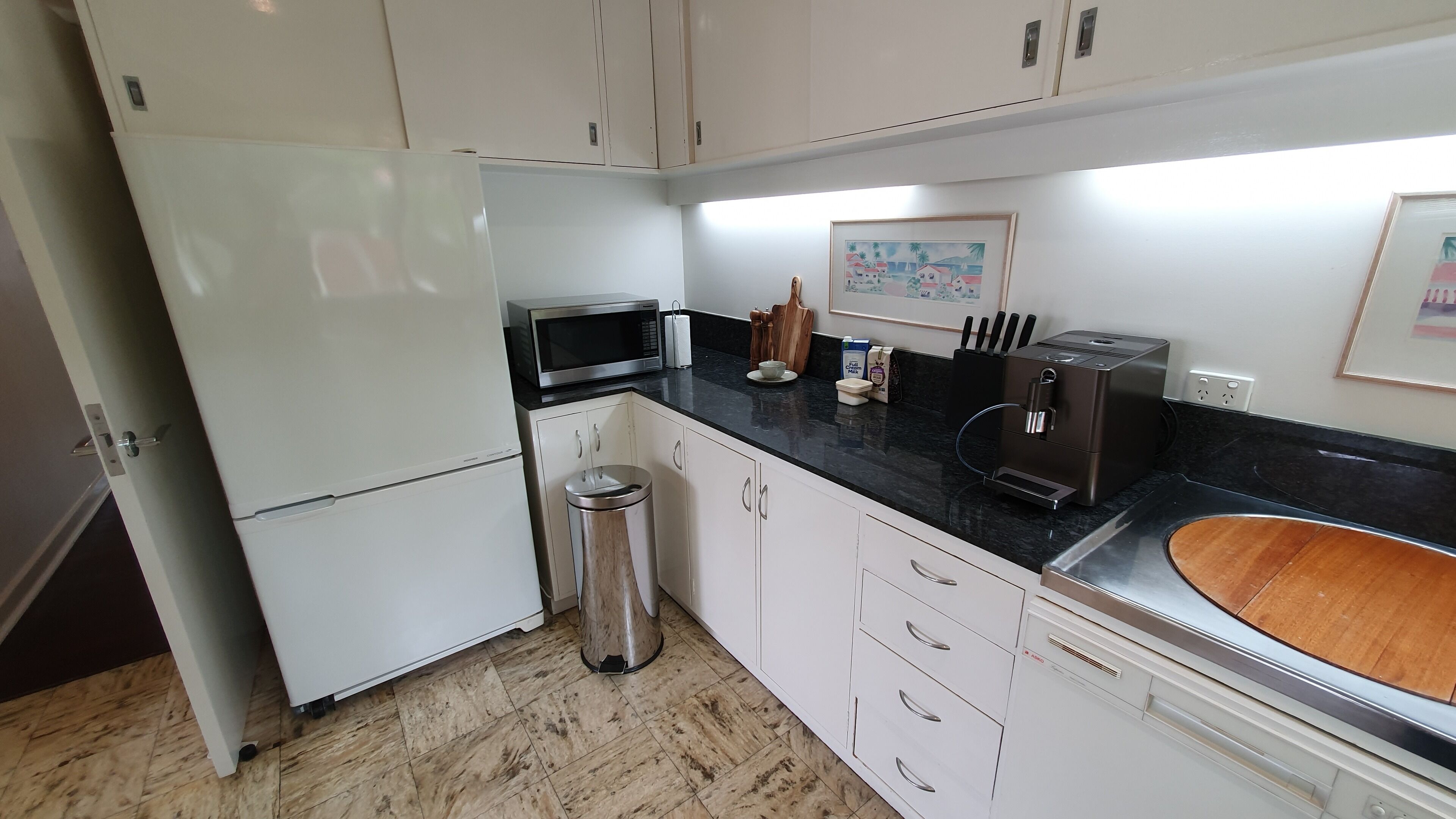 Toorak Luxury Living — image 22