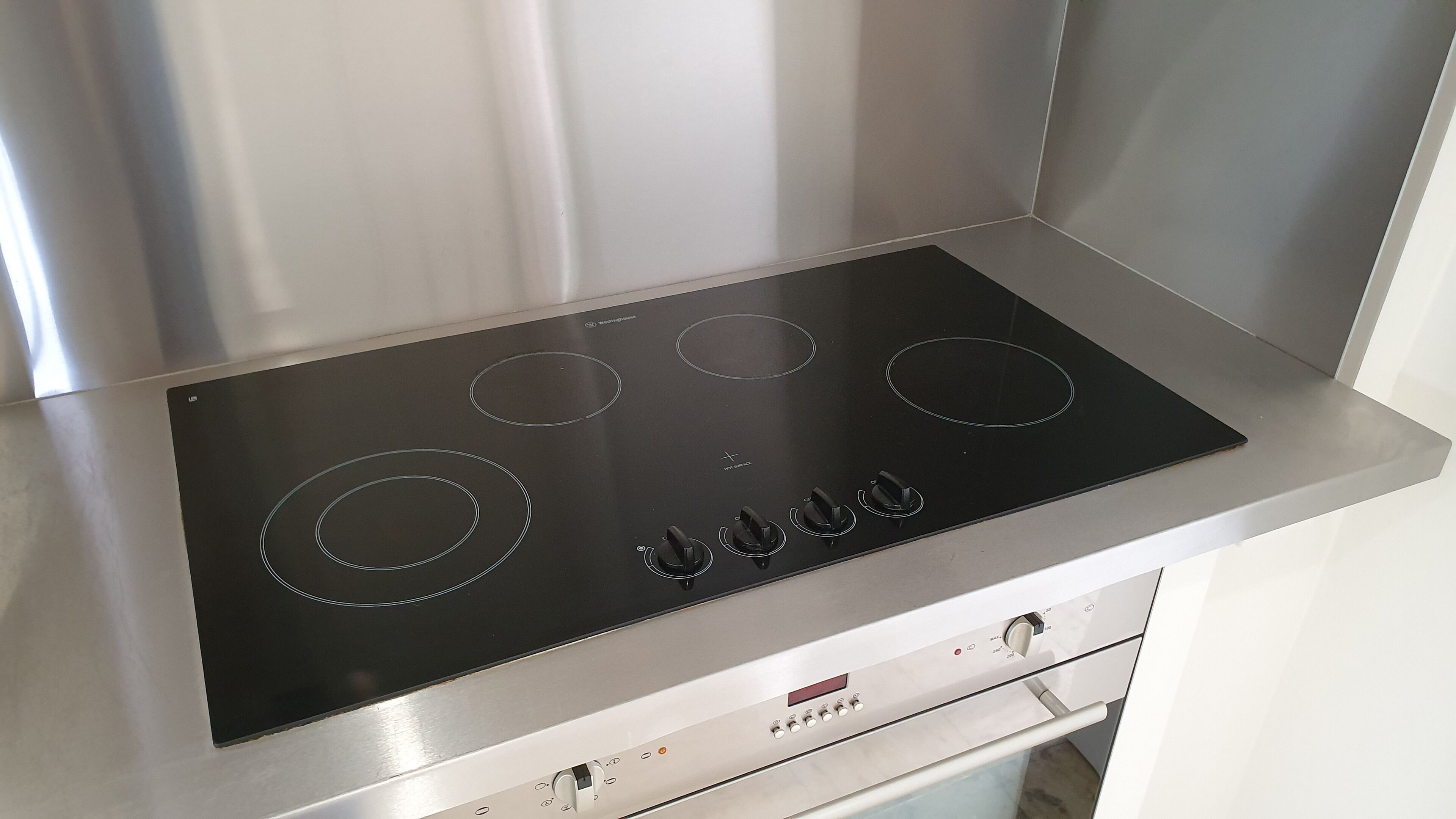 Toorak Luxury Living — image 24