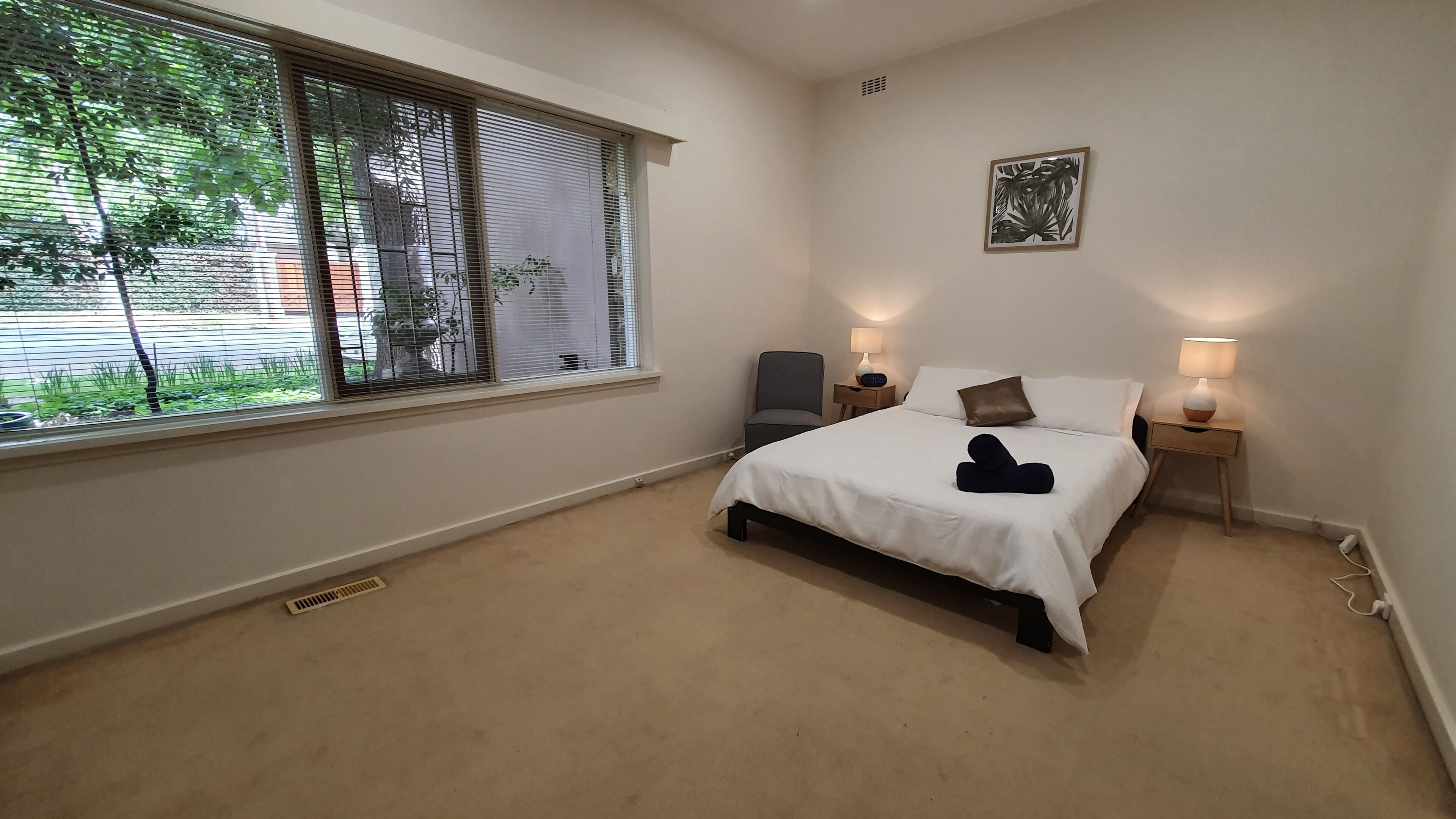 Toorak Luxury Living — image 28