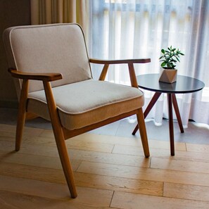 Executive Room | Down comforters, minibar, in-room safe, individually decorated - Casa Tuna (Mexico City)