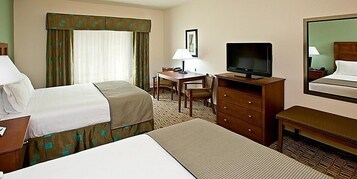 Cortinas blackout, tabla de planchar con plancha y wifi gratis 