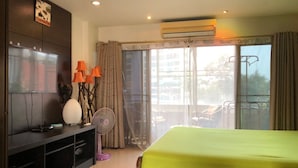 Superior Apartment | 1 bedroom, in-room safe, laptop workspace, free WiFi - Jomtien Hill Resort Pratamnak (Pattaya)