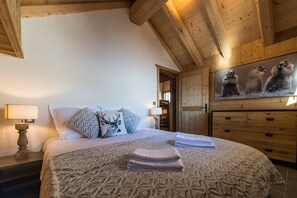 4 bedrooms, free WiFi