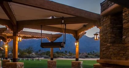 Lumoava ja viehättävä! 6 km Coachellaan! Koirat tervetuloa!