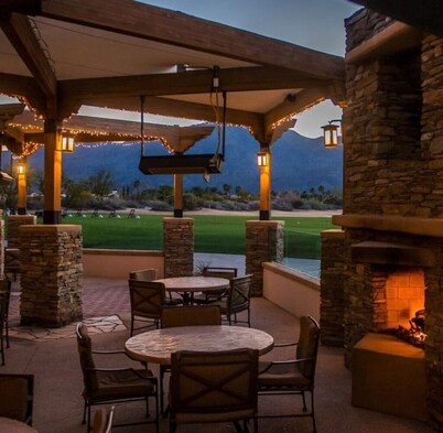 ❤️Majestic Mountains & Tranquil Golf Views❤️Pool✦Spa✦BBQ✦King Beds✦Patios✦Dogs Ok✦