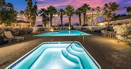 ❤️Majestic Mountains & Tranquil Golf Views❤️Pool✦Spa✦BBQ✦King Beds✦Patios✦Dogs Ok✦