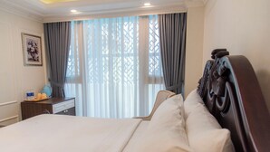 Deluxe Double Room | Minibar, desk, free WiFi, bed sheets - SOFEA Boutique Hotel (Ho Chi Minh City)