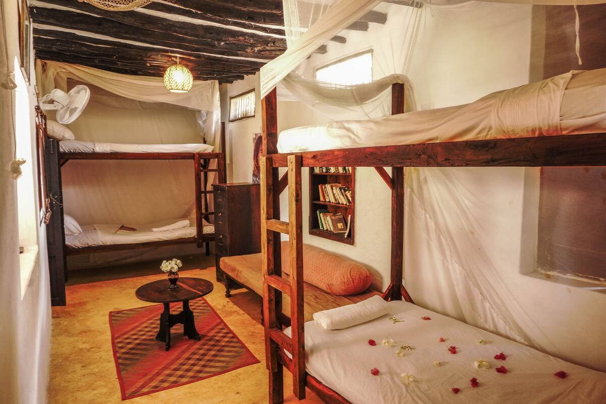 Individually decorated, free WiFi, bed sheets