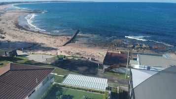 Una spiaggia nelle vicinanze