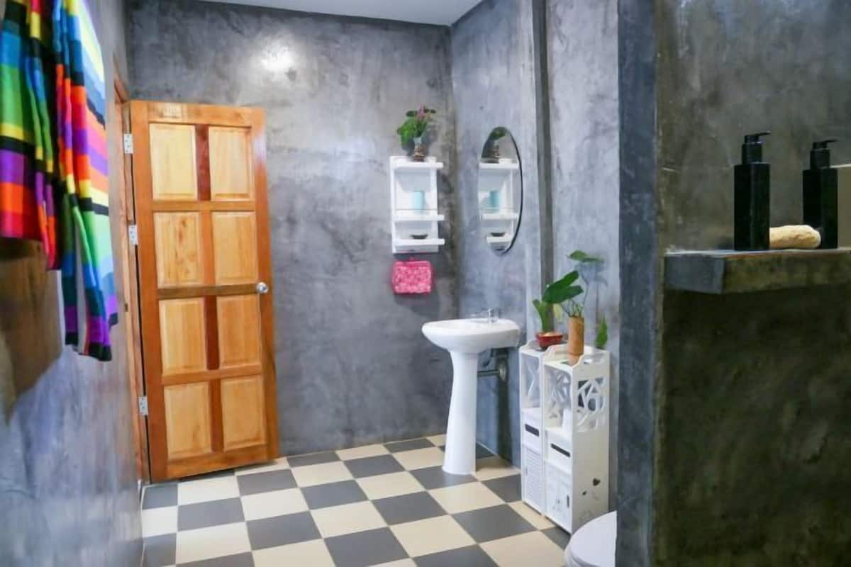 Down comforters, in-room safe, individually decorated