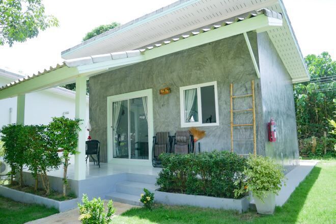 Down comforters, in-room safe, individually decorated