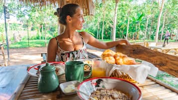 Daily buffet breakfast for a fee