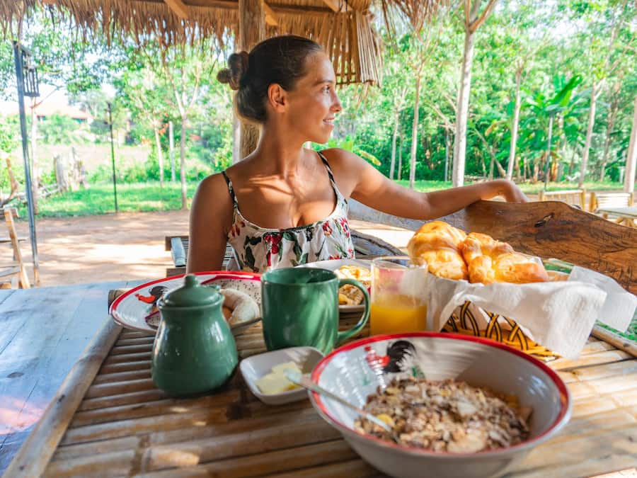 Café da manhã com buffet todos os dias mediante uma taxa