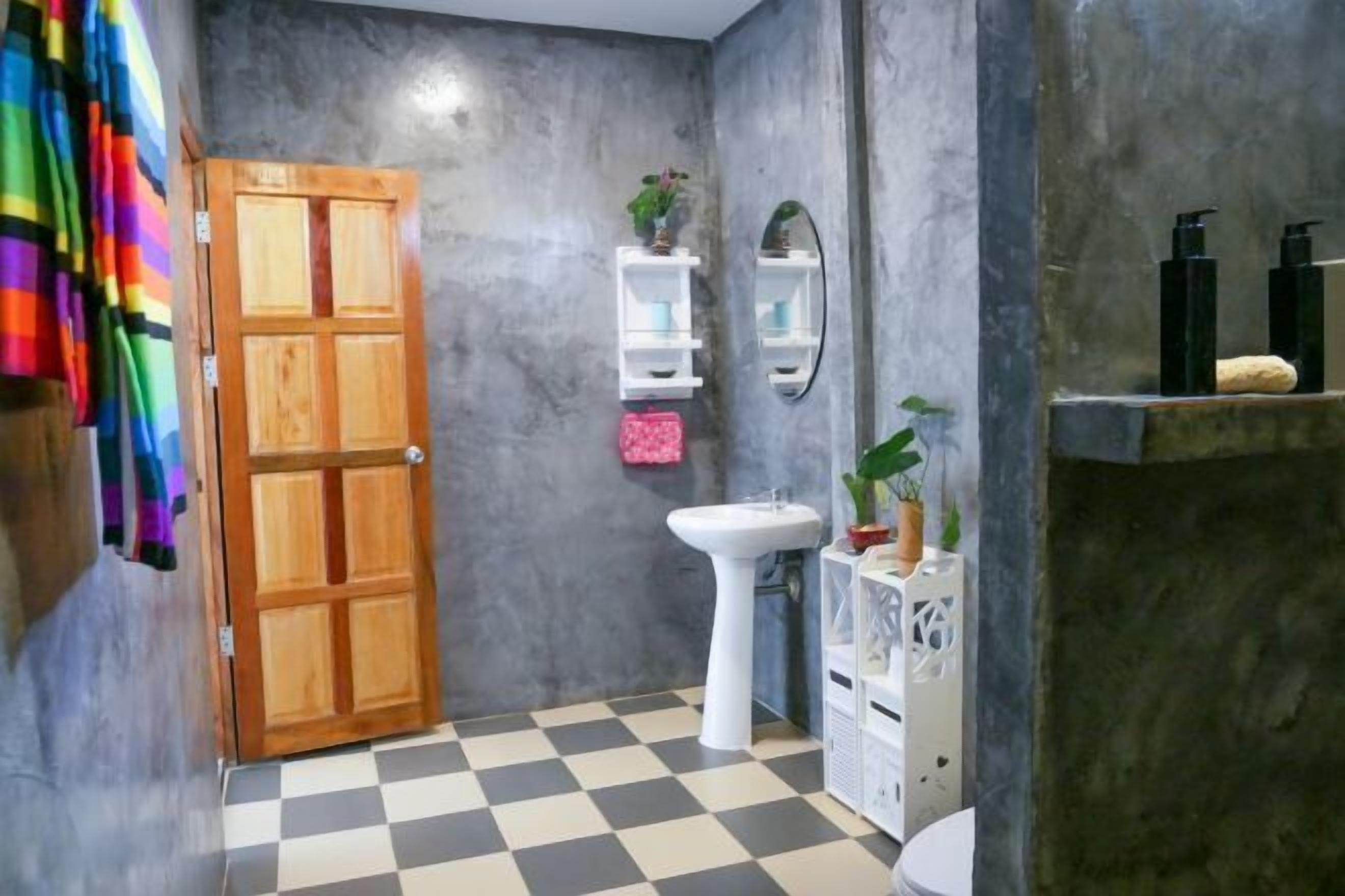 Donzen dekbedden, een kluis op de kamer, individueel gedecoreerd