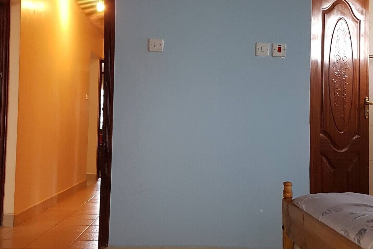 Standard-Einzelzimmer | Bügeleisen/Bügelbrett, kostenloses WLAN, Bettwäsche